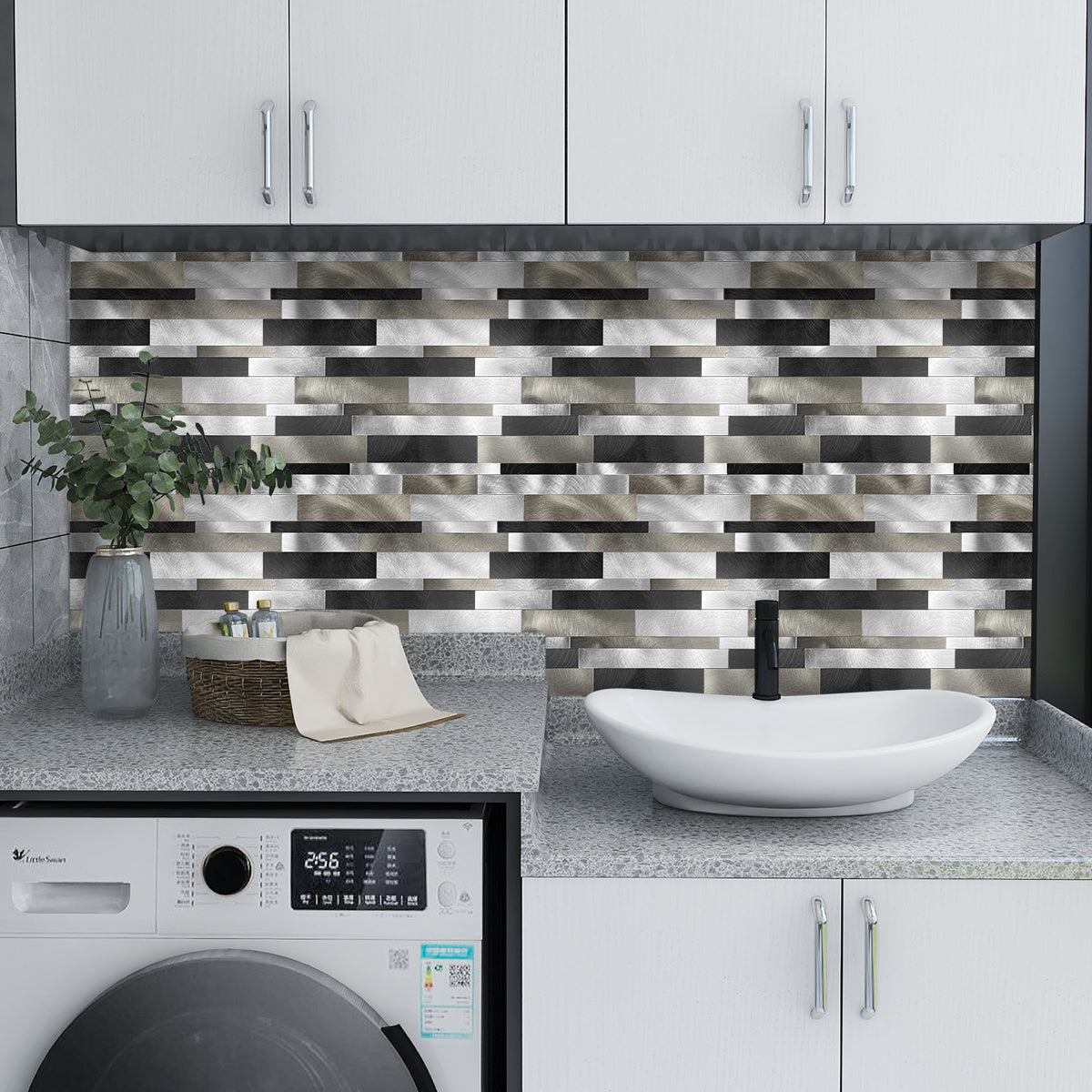 Pack of 4 Sleek Metallic Layers Peel & Stick Aluminum Tile Size:303 x 297 x 4 mm