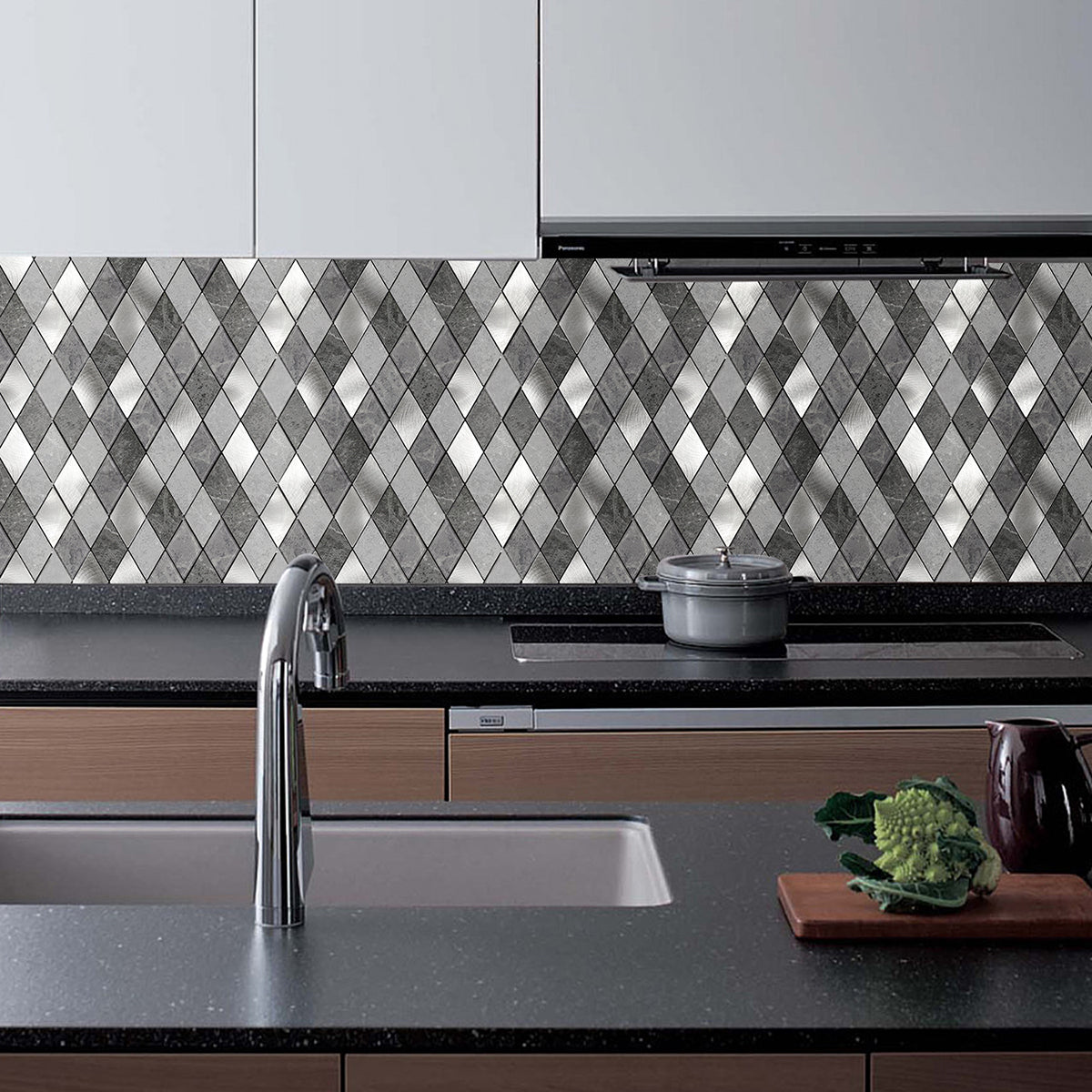 Pack of 4 Silver Slate Diamond Pattern Peel & Stick Aluminum Tile Size:295 x 295 x 4.5 mm